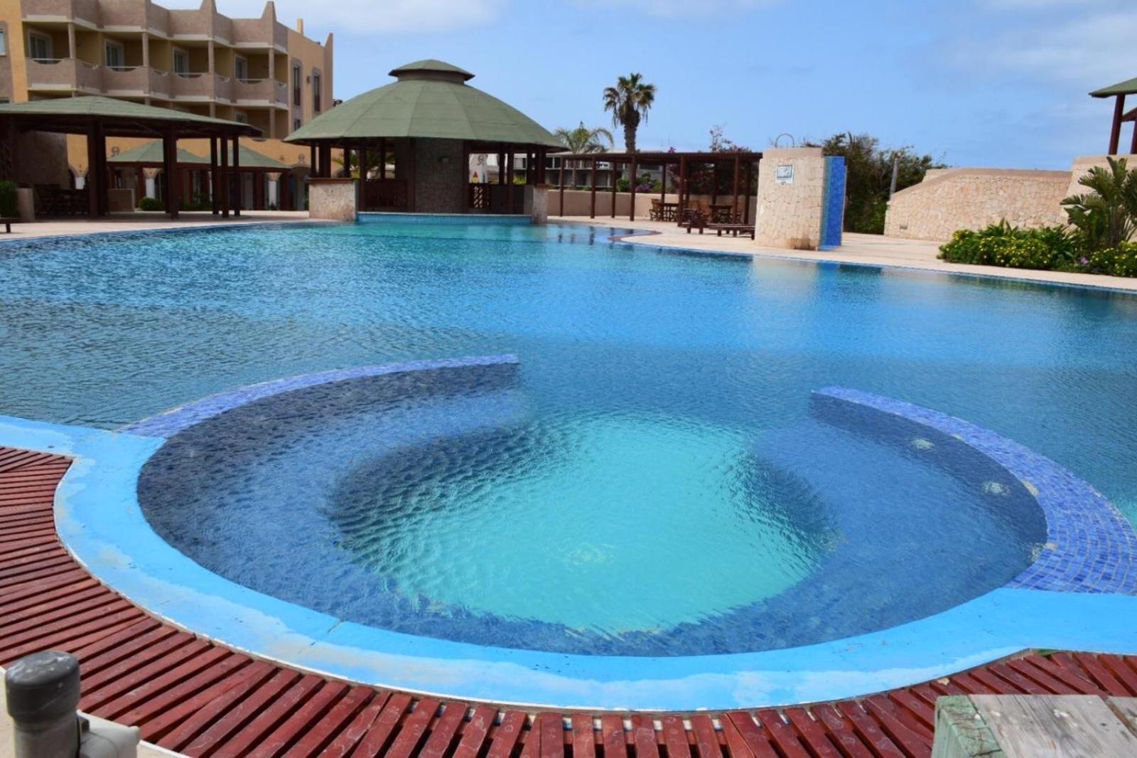 Tropical Morabeza * Santa Maria